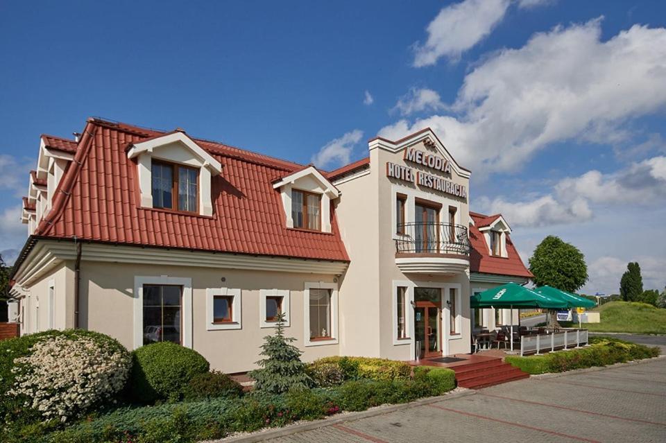 Hotel Melodia *** Buk  Luaran gambar