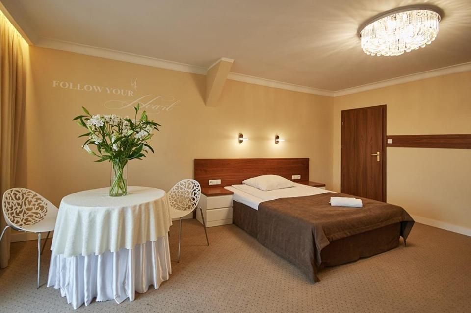 Hotel Melodia *** Buk  Luaran gambar