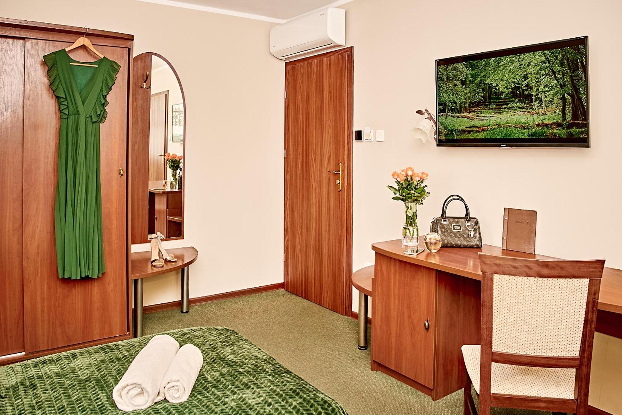 Hotel Melodia *** Buk  Luaran gambar